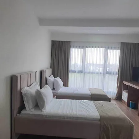Hotel Petra Port