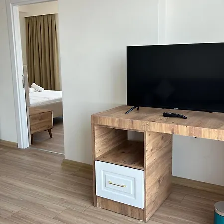 Petra Port 4*